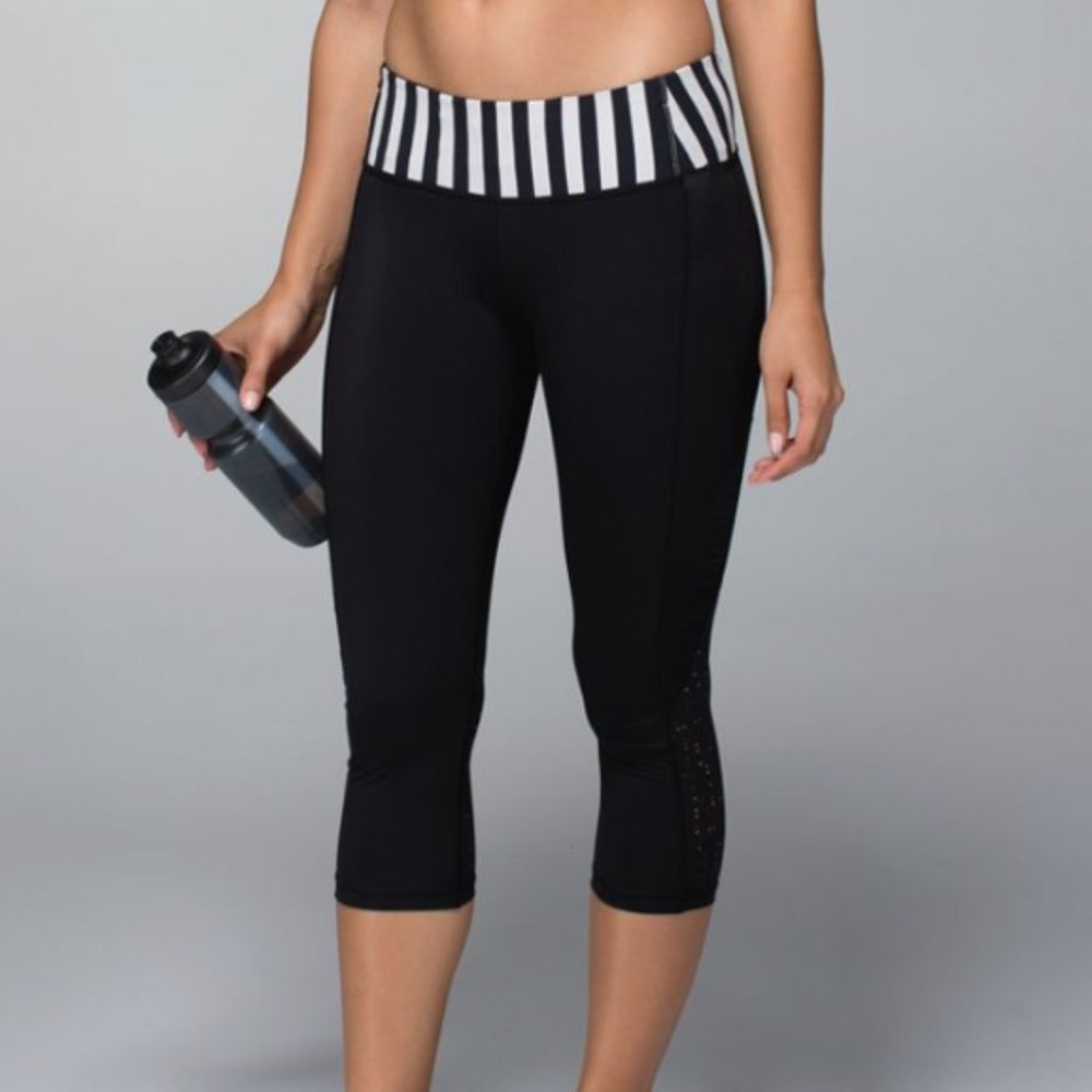 Lululemon Water Bound Crop Black/Apex Stripe Printed Black Dune 8 - Picture 3 of 16